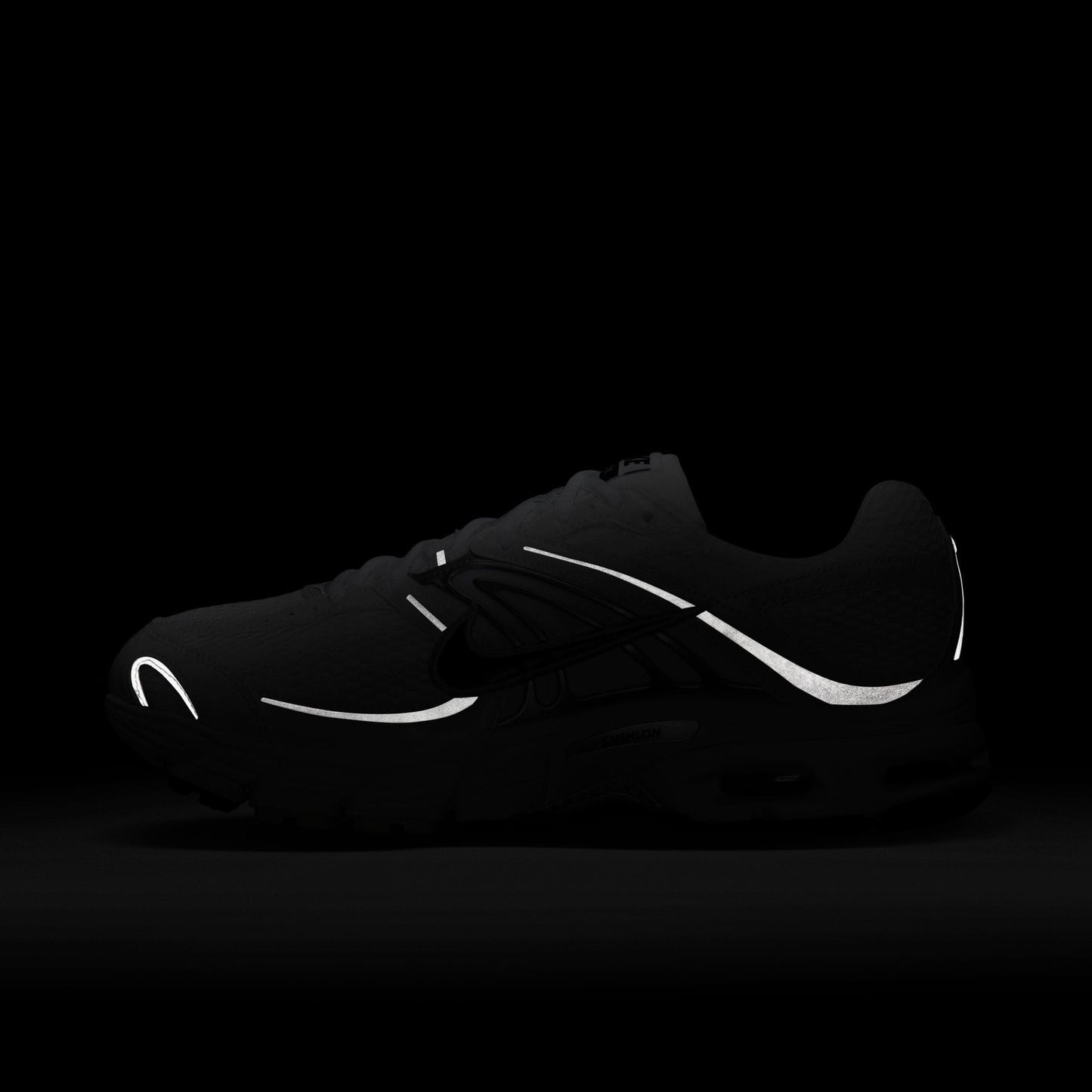 Nike Air Max Moto 2k Erkek Beyaz Spor Ayakkabı