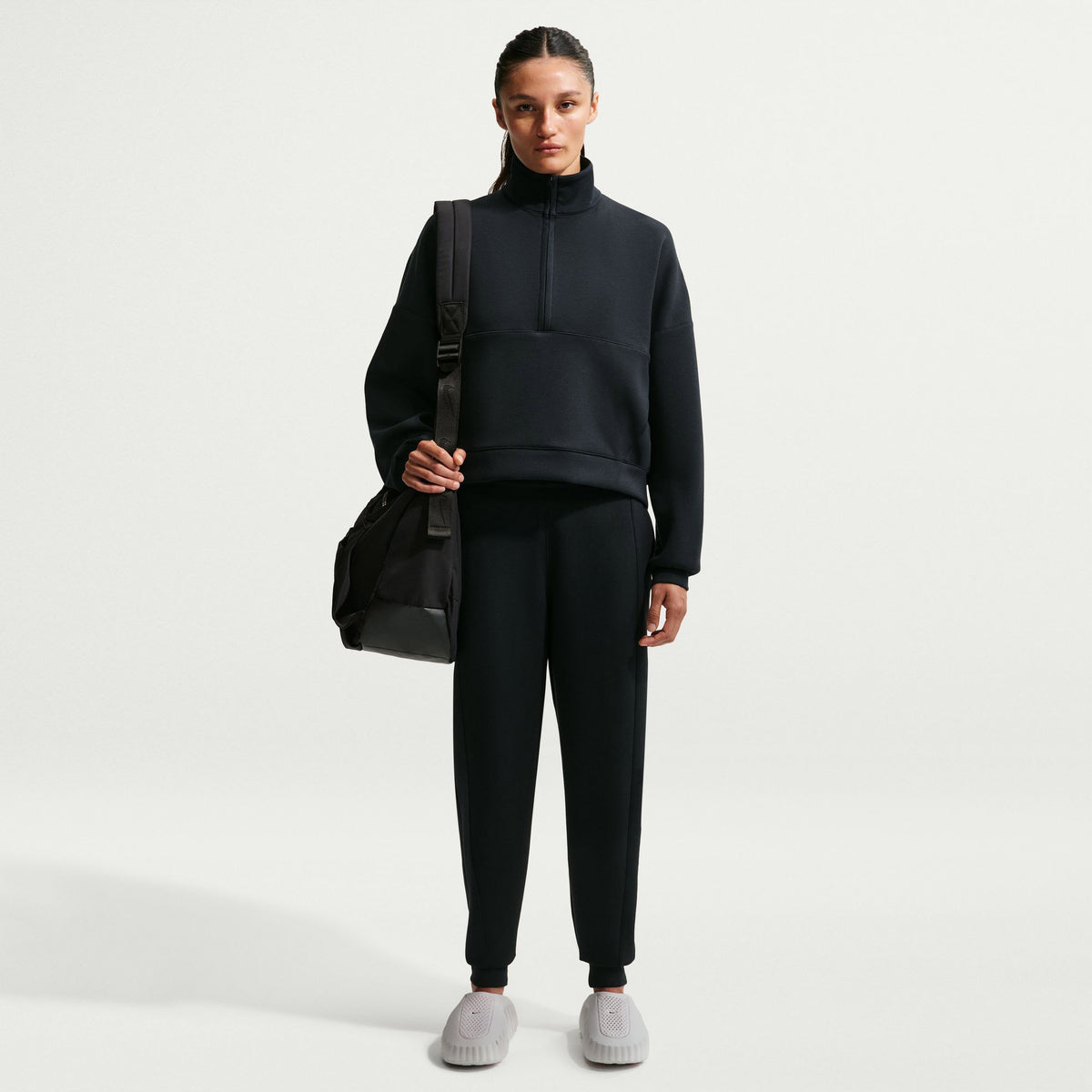 Nike 24.7 Dri Fit Half Zip Kadın Siyah Sweatshirt