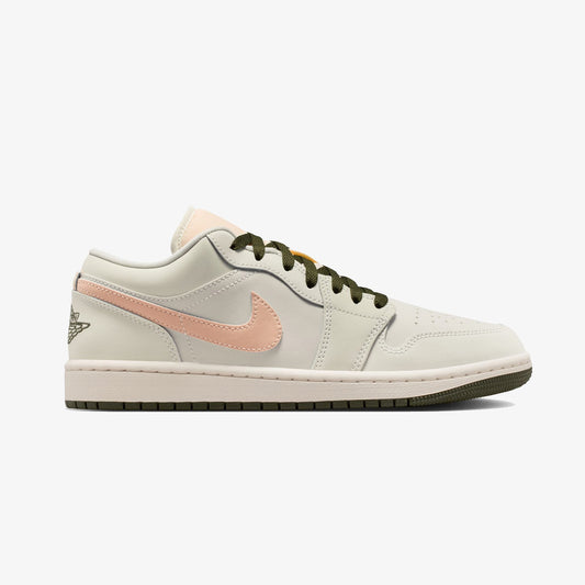 Jordan Air Jordan 1 Low Kadın Beyaz Spor Ayakkabı