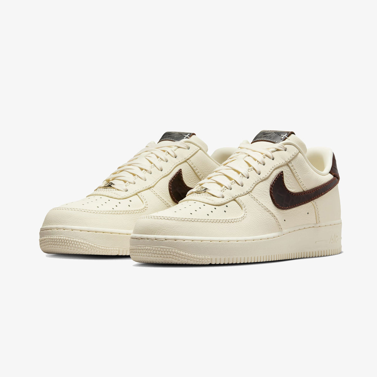 Nike Air Force 1 '07 Erkek Beyaz Spor Ayakkabı