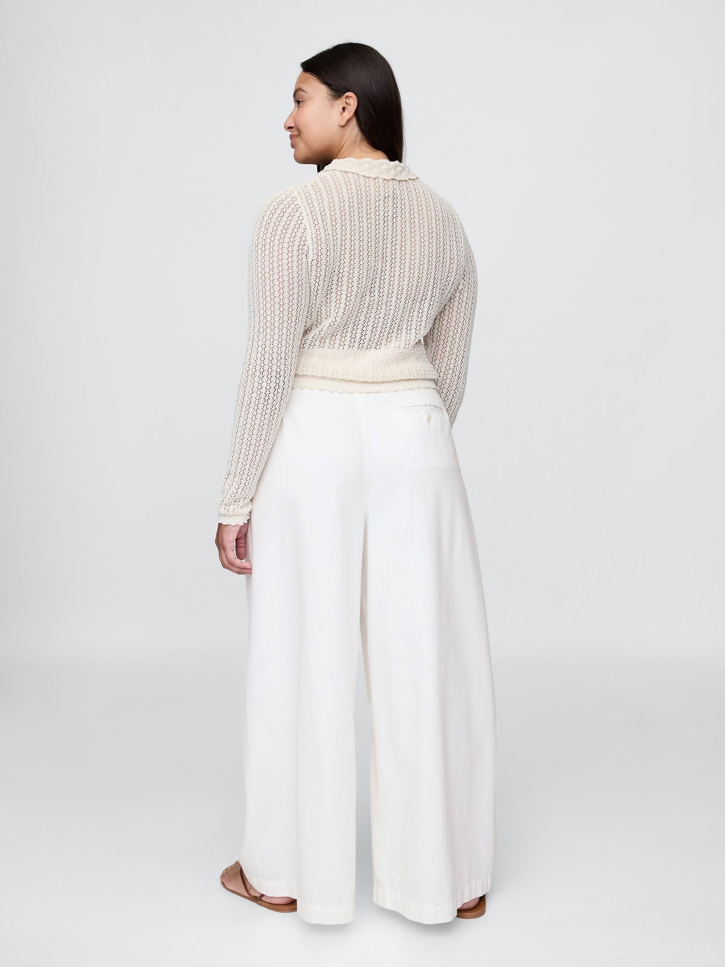 Beyaz Gap × Dôen High Rise Pileli Pantolon