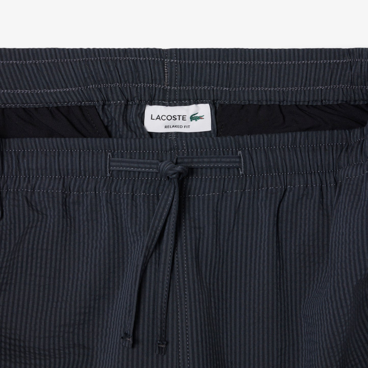 Lacoste Erkek Relaxed Fit Çizgili Siyah Şort