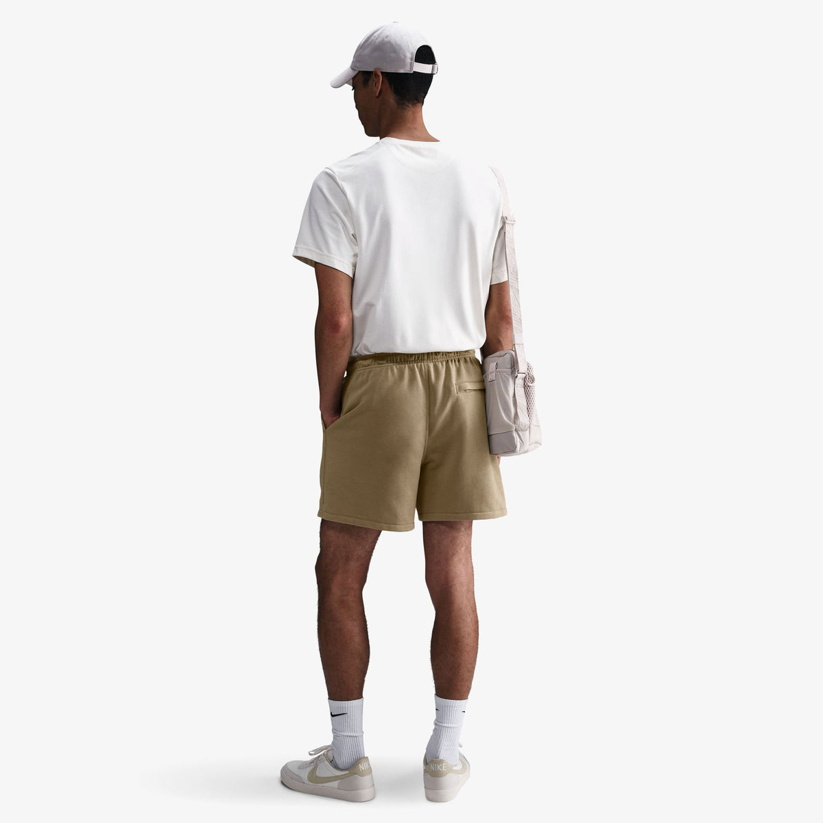 Nike Club Flow Erkek Kahverengi Şort