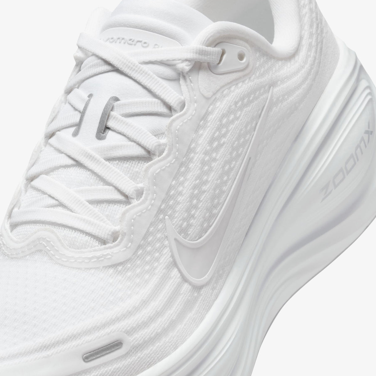Nike Vomero Plus Kadın Beyaz Koşu Ayakkabısı
