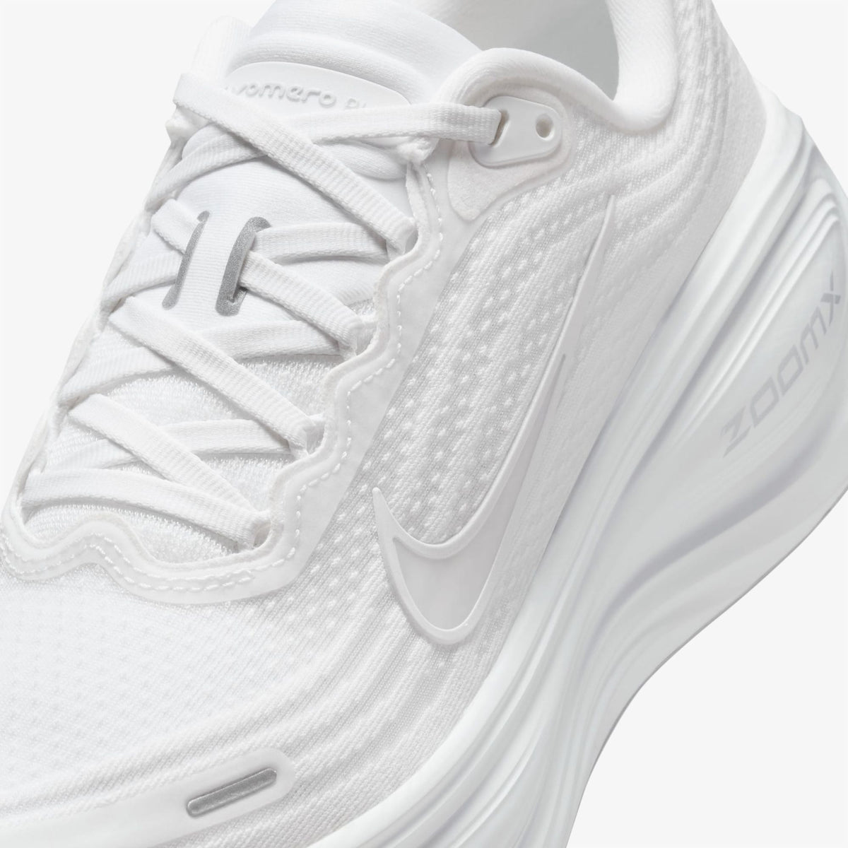 Nike Vomero Plus Kadın Beyaz Koşu Ayakkabısı