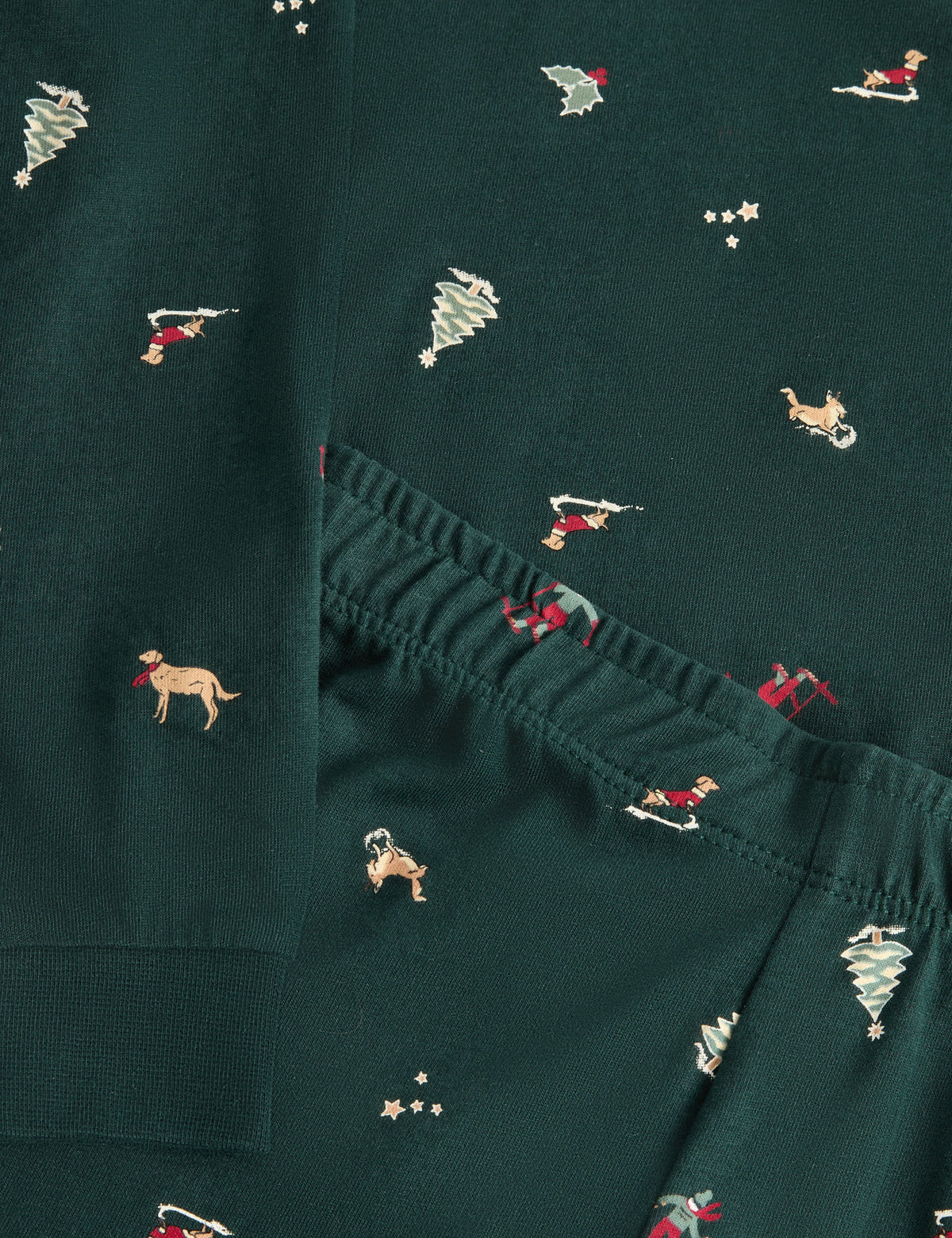 Saf Pamuklu Yılbaşı Desenli Pijama Takımı