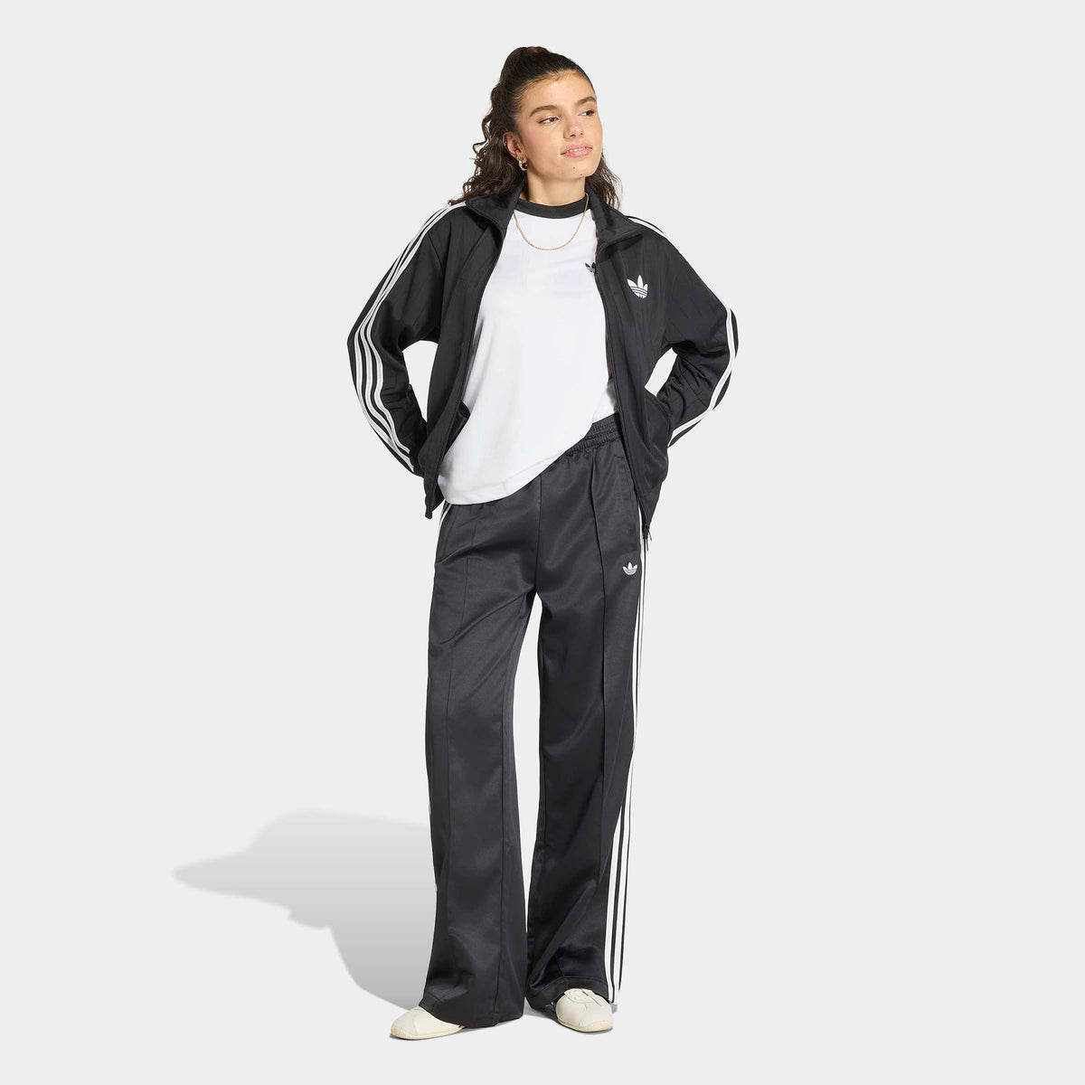 Adidas Superstar Track Loose Kadın Siyah Eşofman Altı