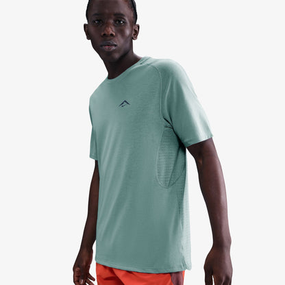Nike Dri-fıt Adv Solar Chase Erkek Gri T-shirt