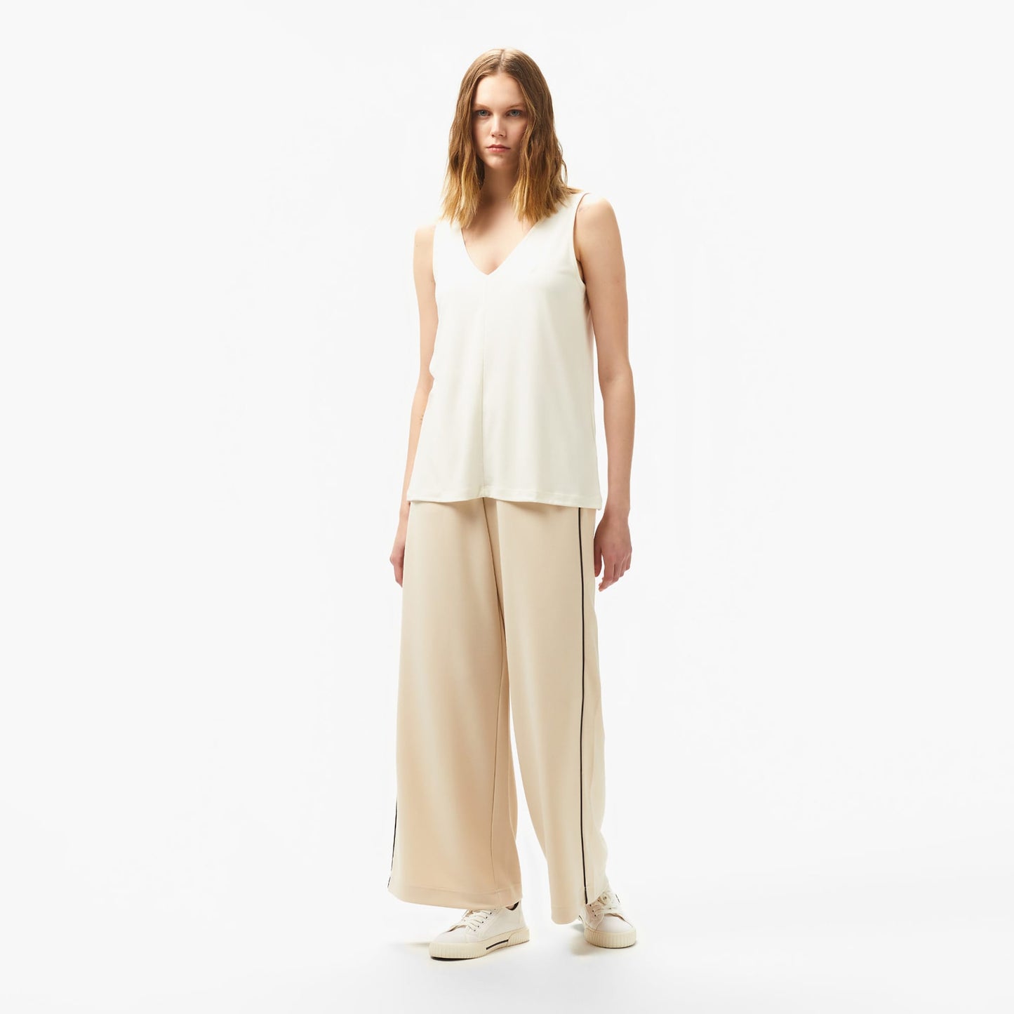 Nautica Kadın Krem Relaxed Fit T-shirt