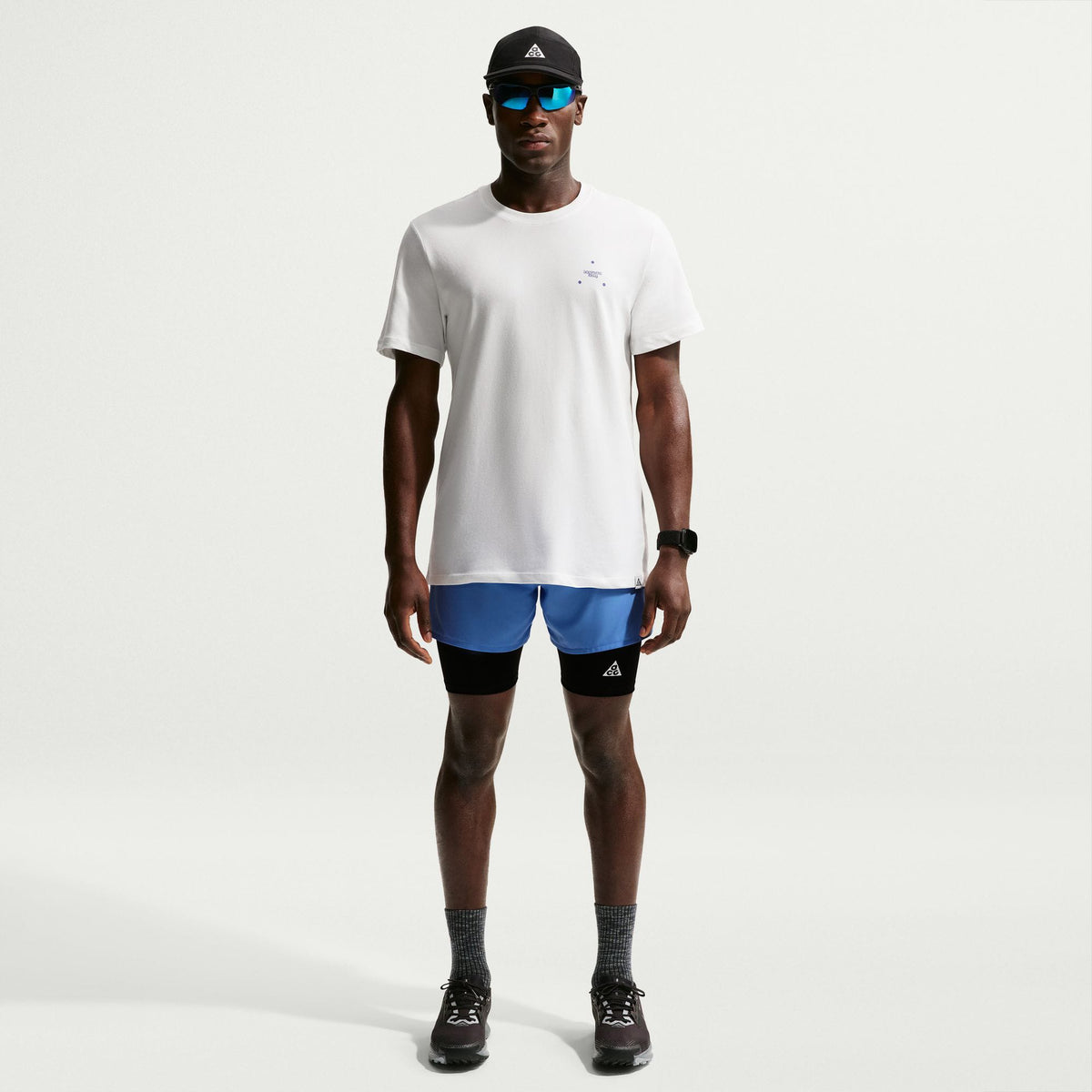 Nike Acg Dri-fıt Graphic Erkek Beyaz T-shirt