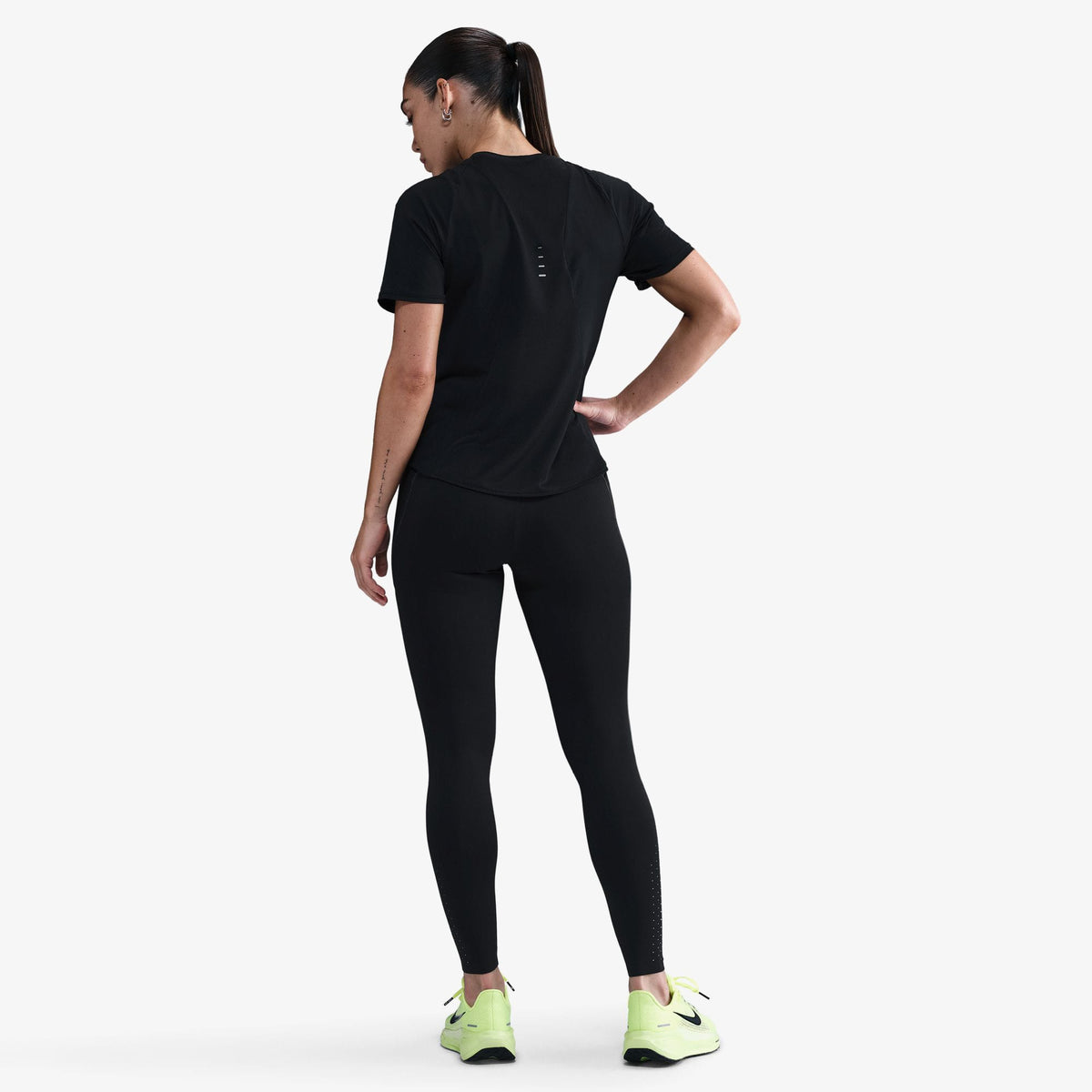 Nike Swft Tfadv Hr Ref 7/8 Tgt Kadın Siyah Tayt