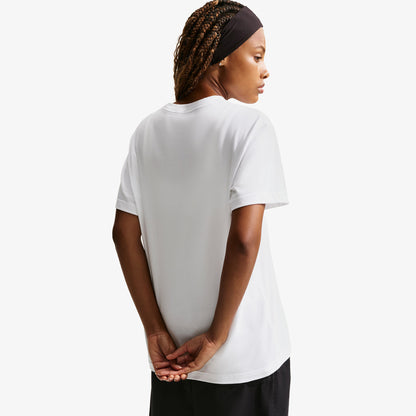 Nike Classic Kadın Beyaz T-shirt