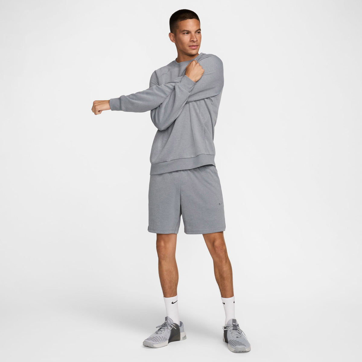 Nike dri-fit Primary 7in Erkek Gri Şort