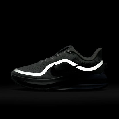 Nike Pegasus Premium Kadın Gri Koşu Ayakkabısı