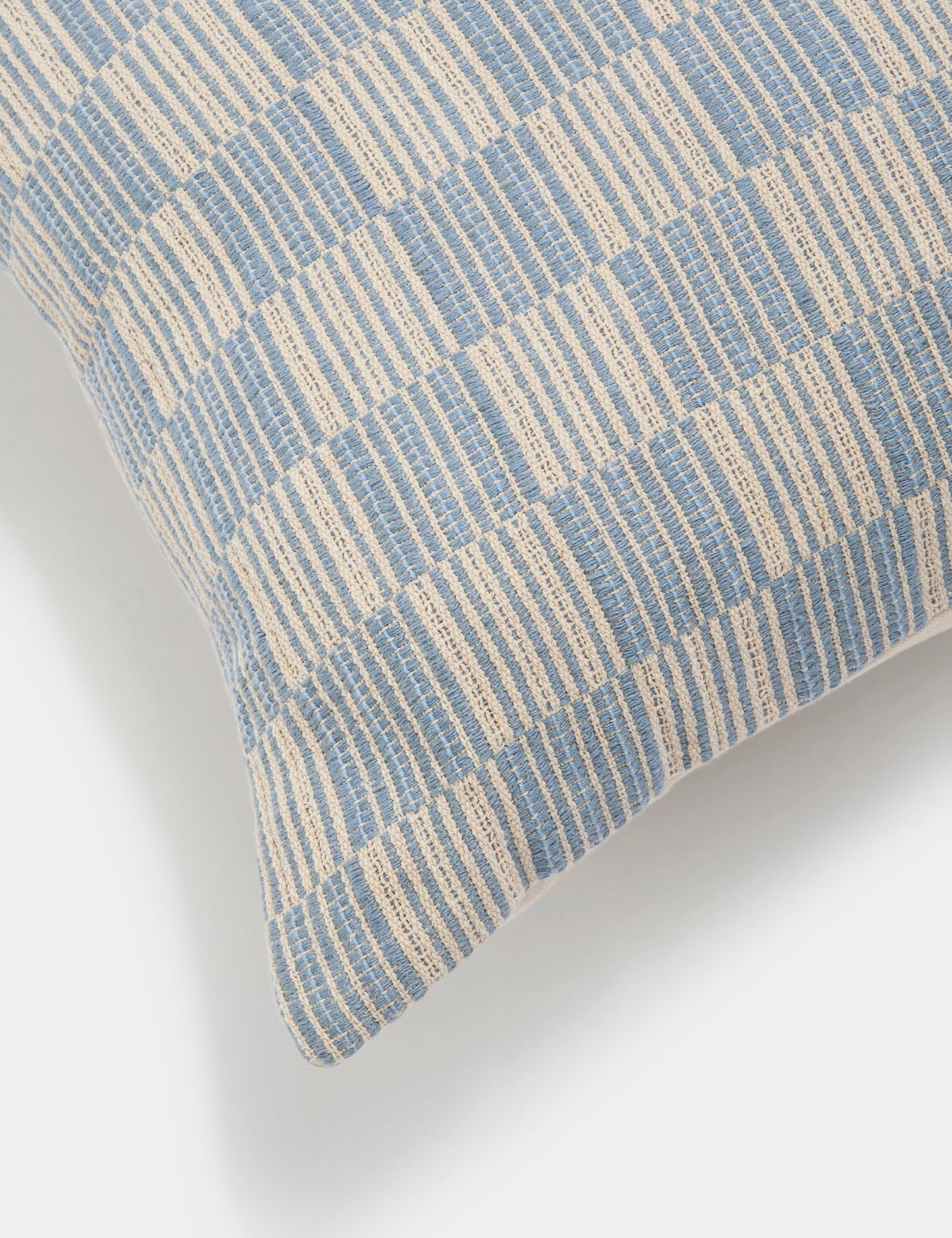 Wovengeo Cushion