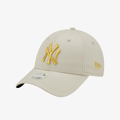 New Era Metallic Logo 9forty Neyyan Bej Şapka