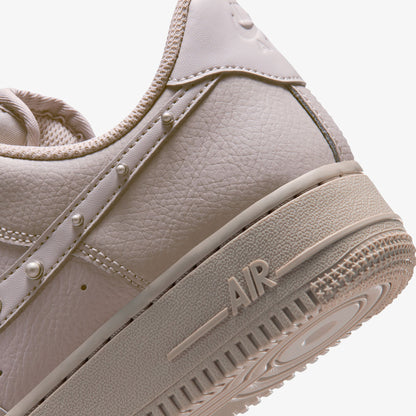 Nike Air Force 1 '07 Kadın Krem Spor Ayakkabı
