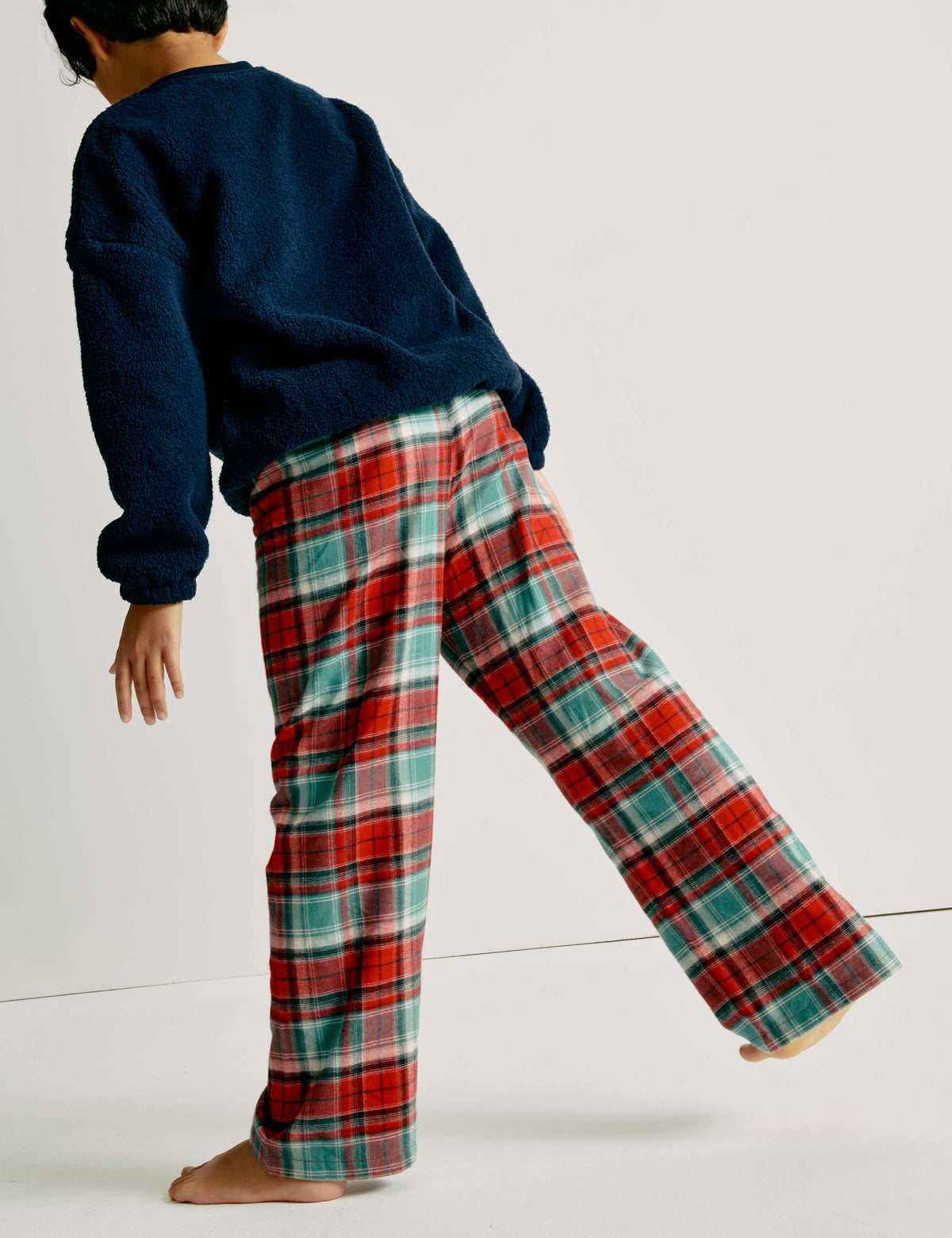 Polar Üst Ve Ekose Desenli Pijama Takımı