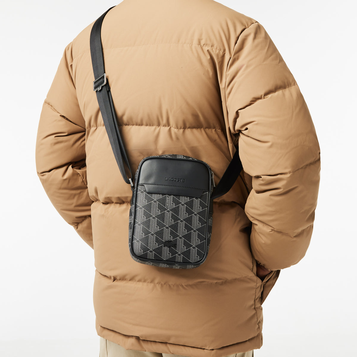 Lacoste The Blend Erkek Monogram Siyah Postacı Çantası
