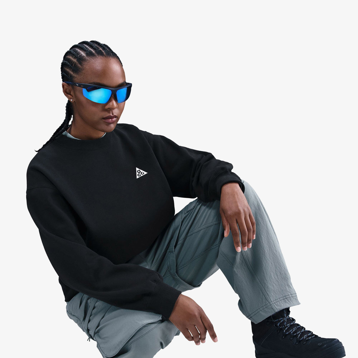Nike Acg Therma Fit Tuff Fleece Crew Kadın Siyah Sweatshirt