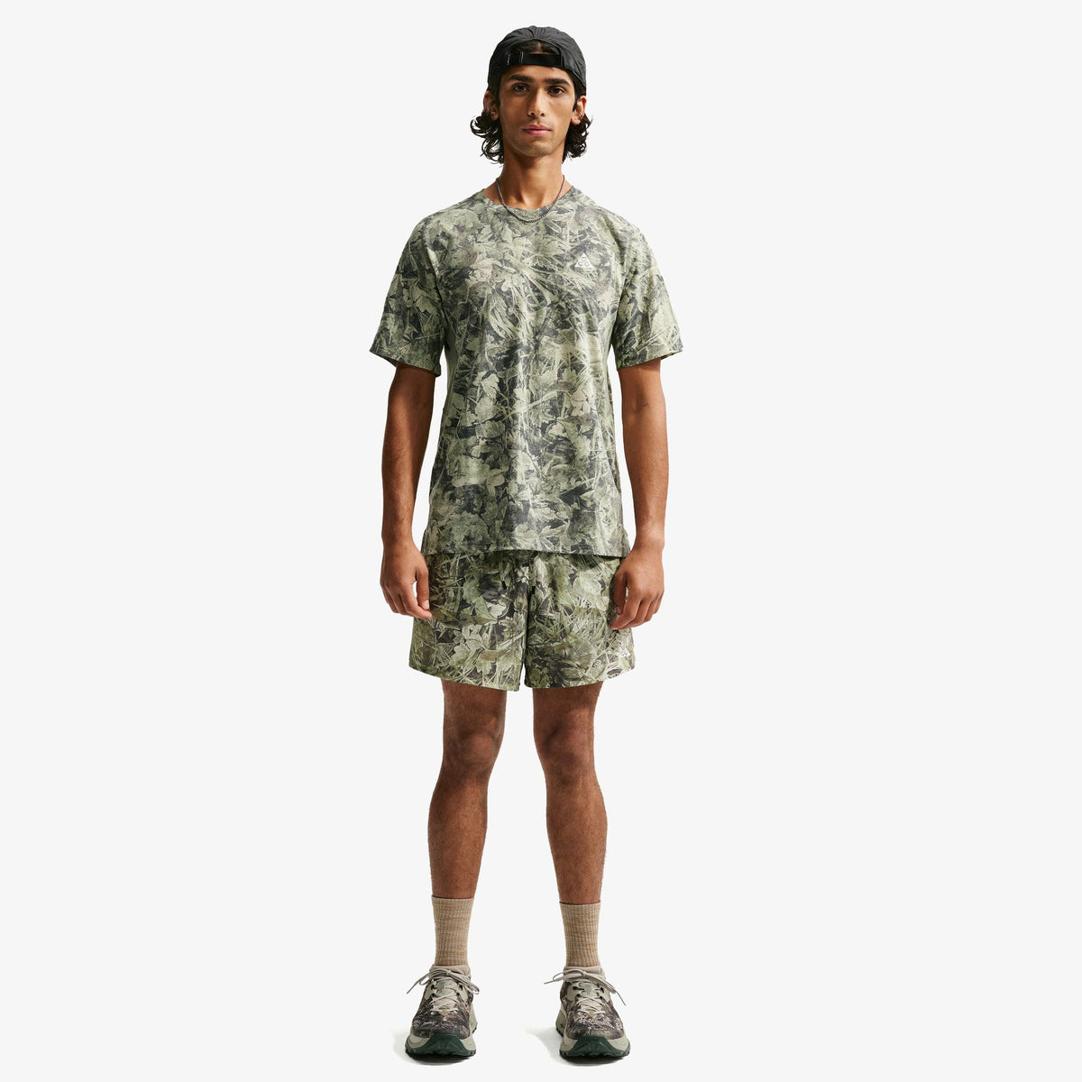 Nike Acg Dfadv Solar Chase Erkek Yeşil T-shirt
