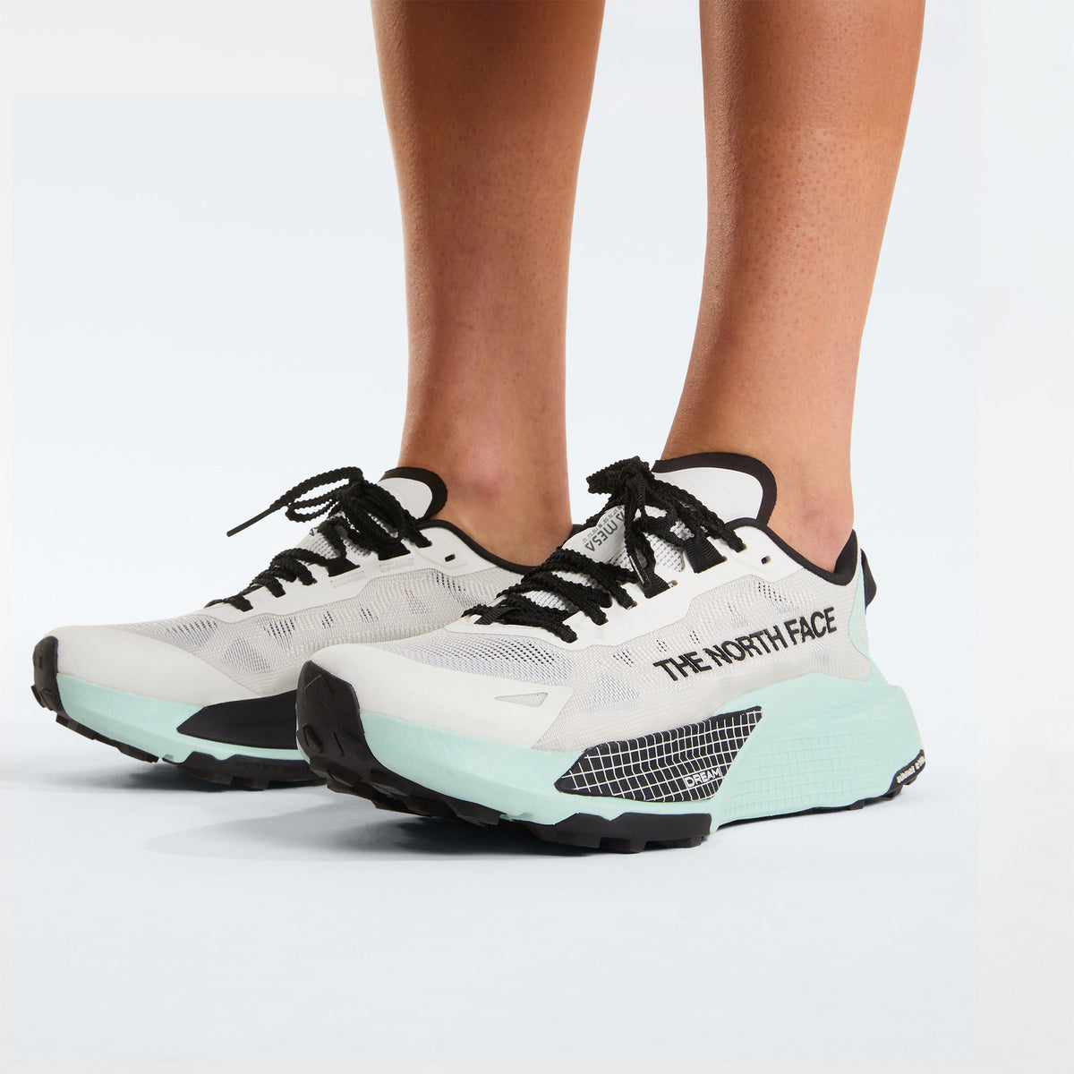 The North Face Altamesa 500 V2 Kadın Beyaz Koşu Ayakkabısı