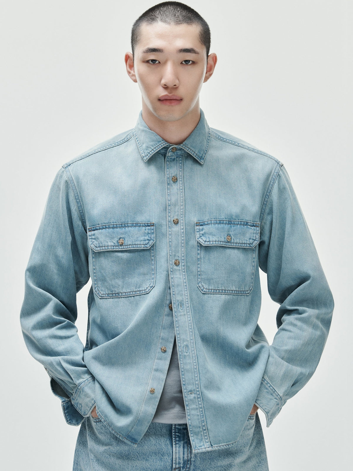 Açık Mavi Ultrasoft Denim Relaxed Utility Gömlek