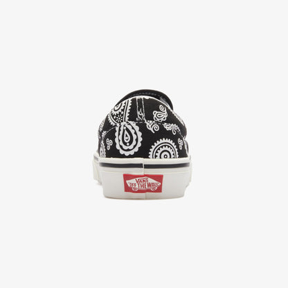 Vans Classic Slip-on Kadın Siyah Sneaker