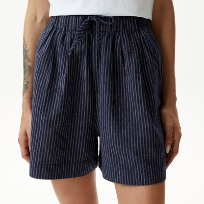 Nautica Kadın Lacivert Relaxed Fit Çizgili Şort
