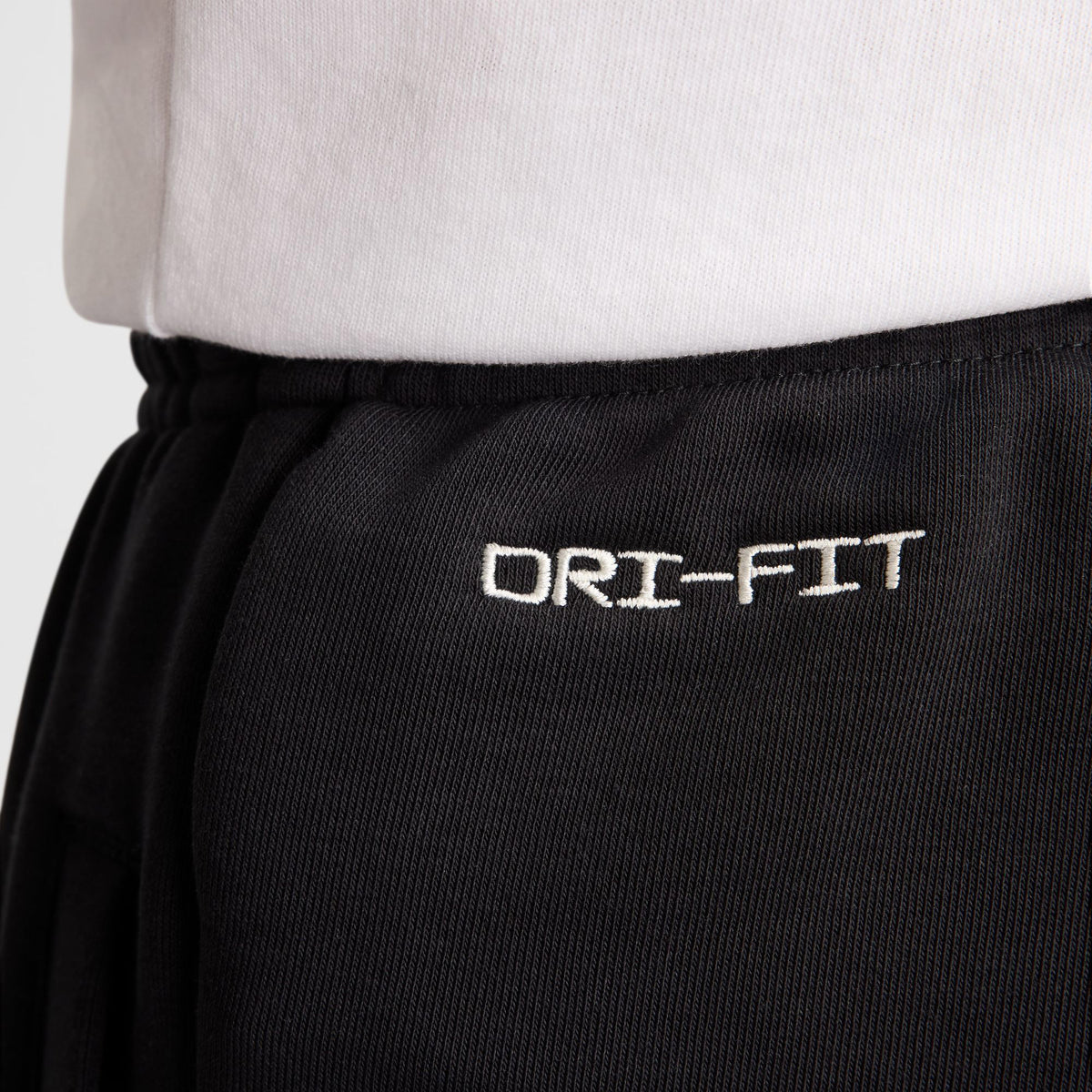 Nike Standard Issue Erkek Siyah Eşofman Altı