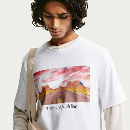 Nike Sportswear Club Photo Erkek Beyaz T-shirt