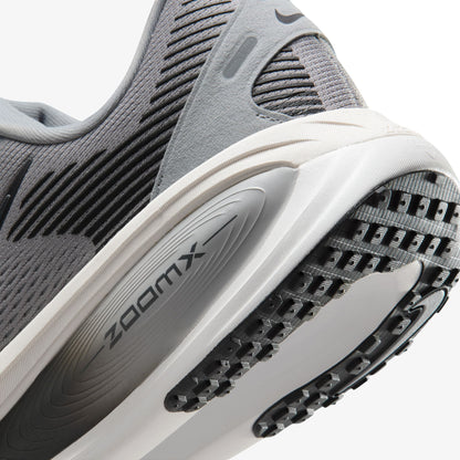 Nike Vomero Premium Erkek Gri Koşu Ayakkabısı