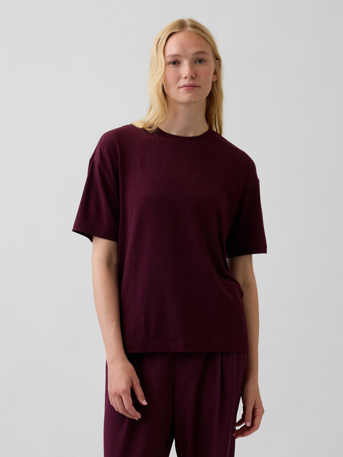 Bordo Gapfit Breathe Relaxed T-shirt