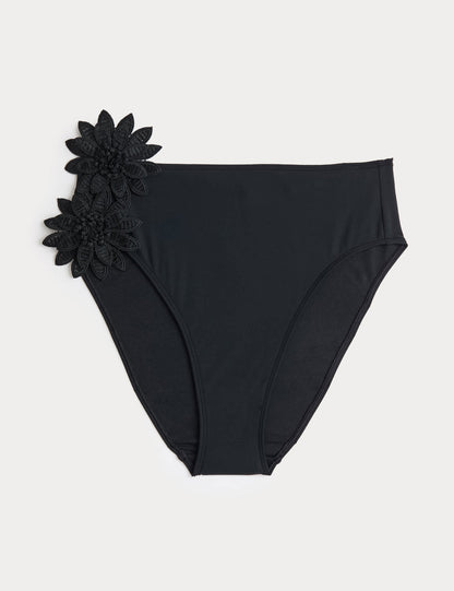 Çiçek Detaylı Bikini Altı