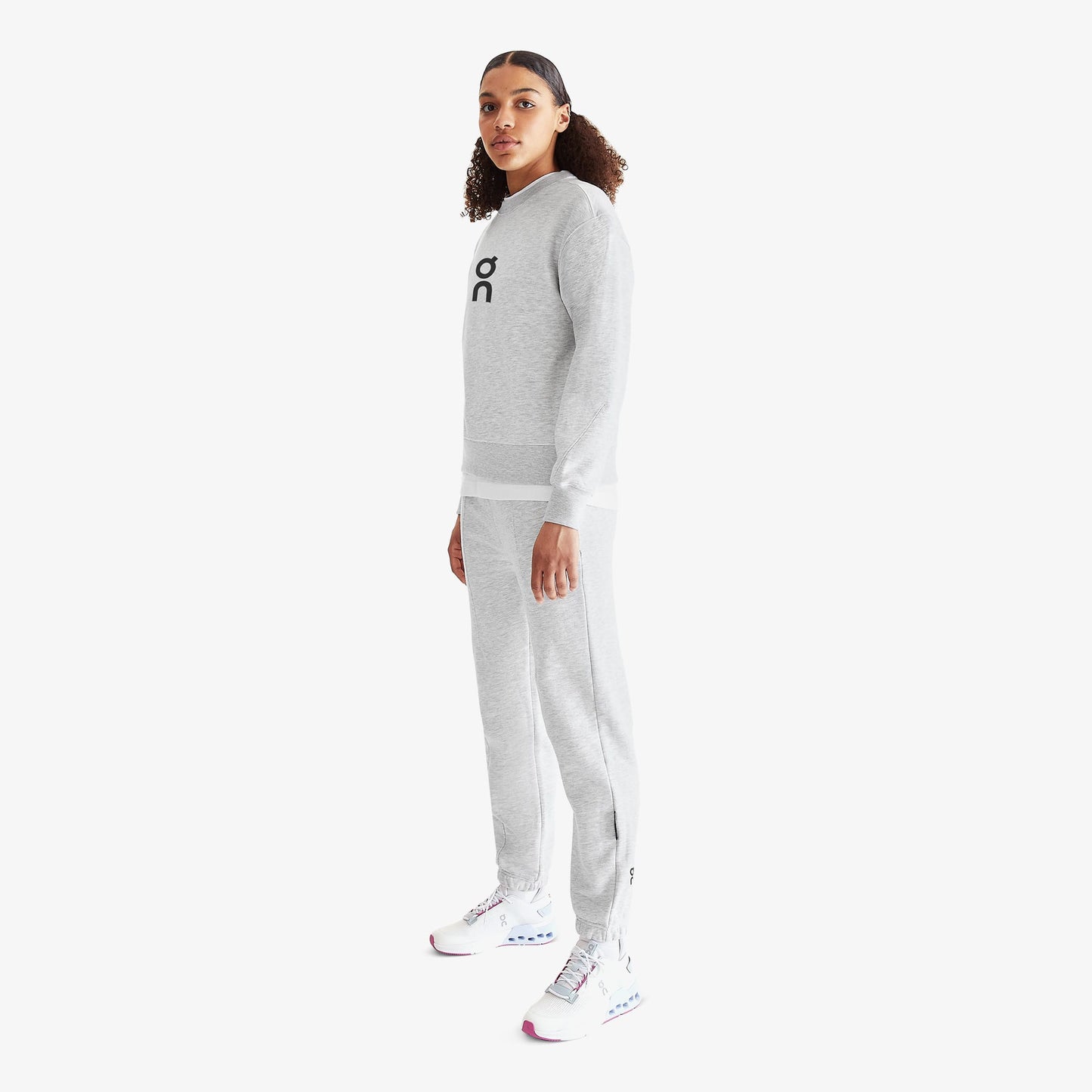 On Club Crew Kadın Gri Sweatshirt