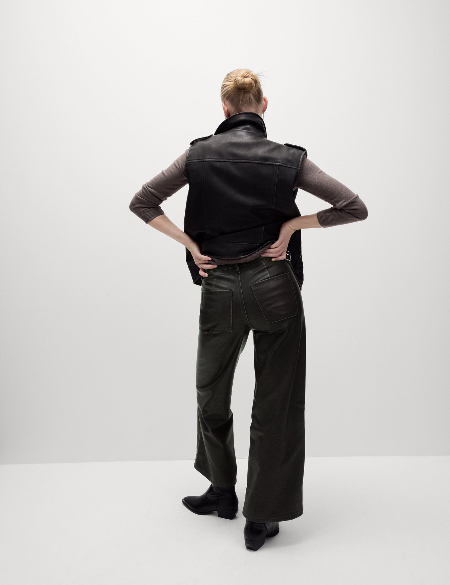 Deri Görünümlü Wide Leg Pantolon