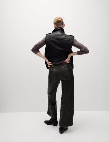 Deri Görünümlü Wide Leg Pantolon