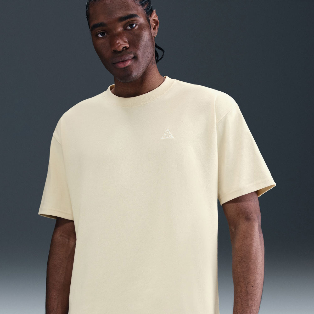 Nike Acg Chinati Erkek Krem T-shirt