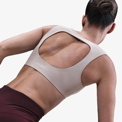 Nike Zenvy Kadın Bej Koşu Bra