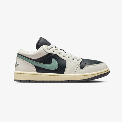 Jordan Air Jordan 1 Low Kadın Krem Sneaker
