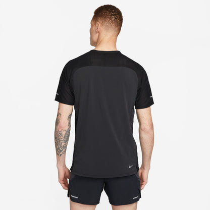 Nike Dri-fıt Solar Chase Ss Top Erkek Siyah Koşu T-shirt