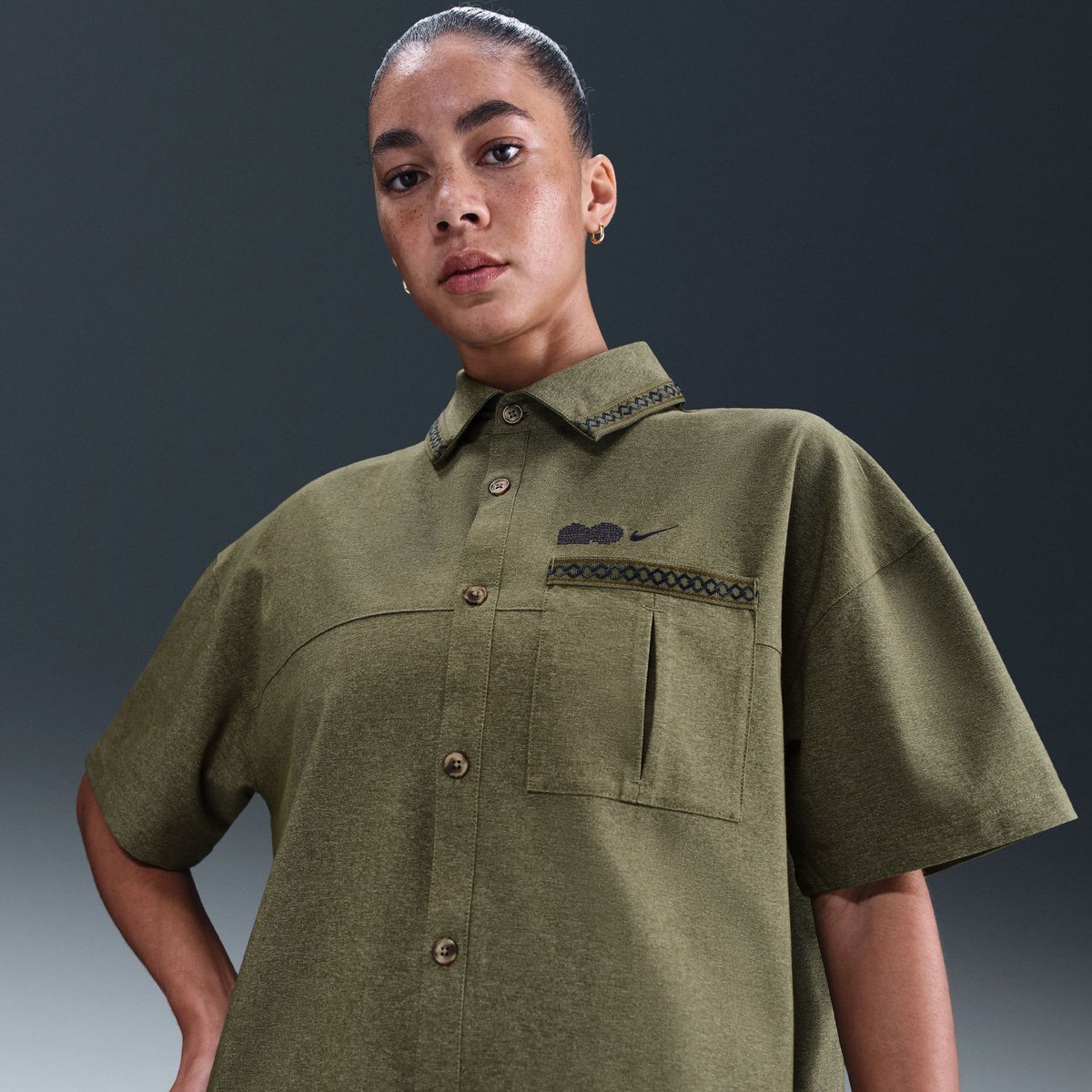 Nike Naomi Osaka Oversized Fit Kadın Yeşil Gömlek