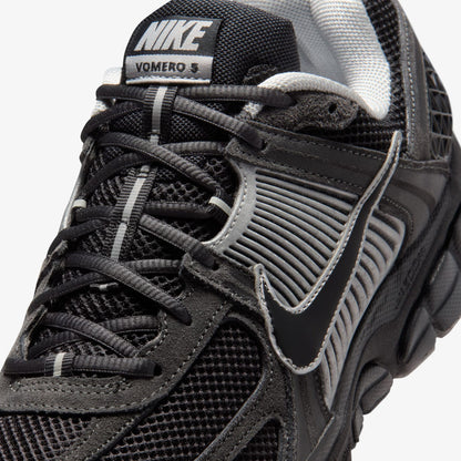 Nike Vomero Erkek Siyah Spor Ayakkabı
