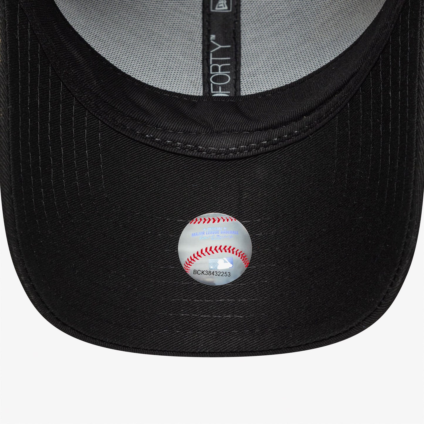 New Era Bowback 9forty Neyyan Kadın Siyah Şapka