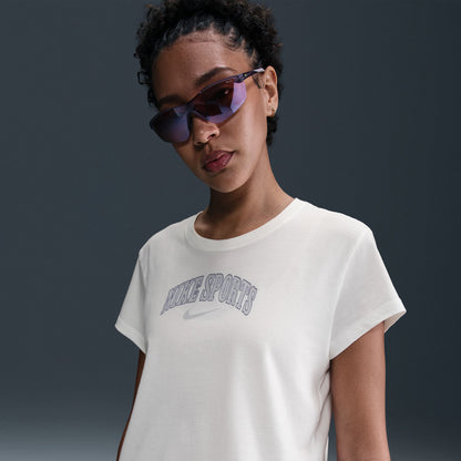 Nike Sportswear Short-sleeve Kadın Beyaz T-shirt