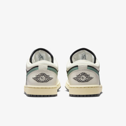 Jordan Air Jordan 1 Low Kadın Krem Sneaker