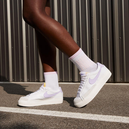 Nike Blazer Low Platform Kadın Beyaz Spor Ayakkabı