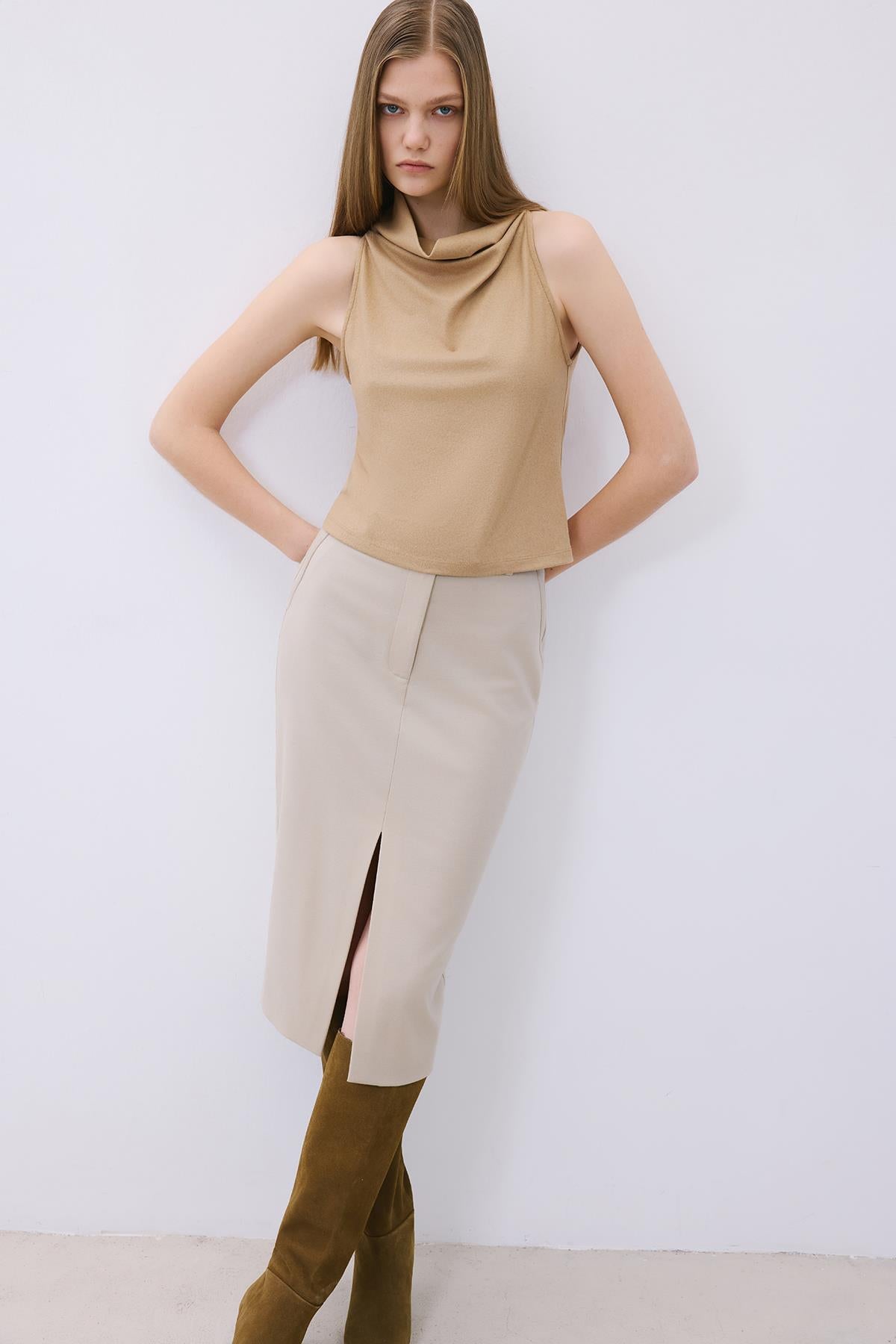 Degaje Yaka Yünlü Camel Bluz
