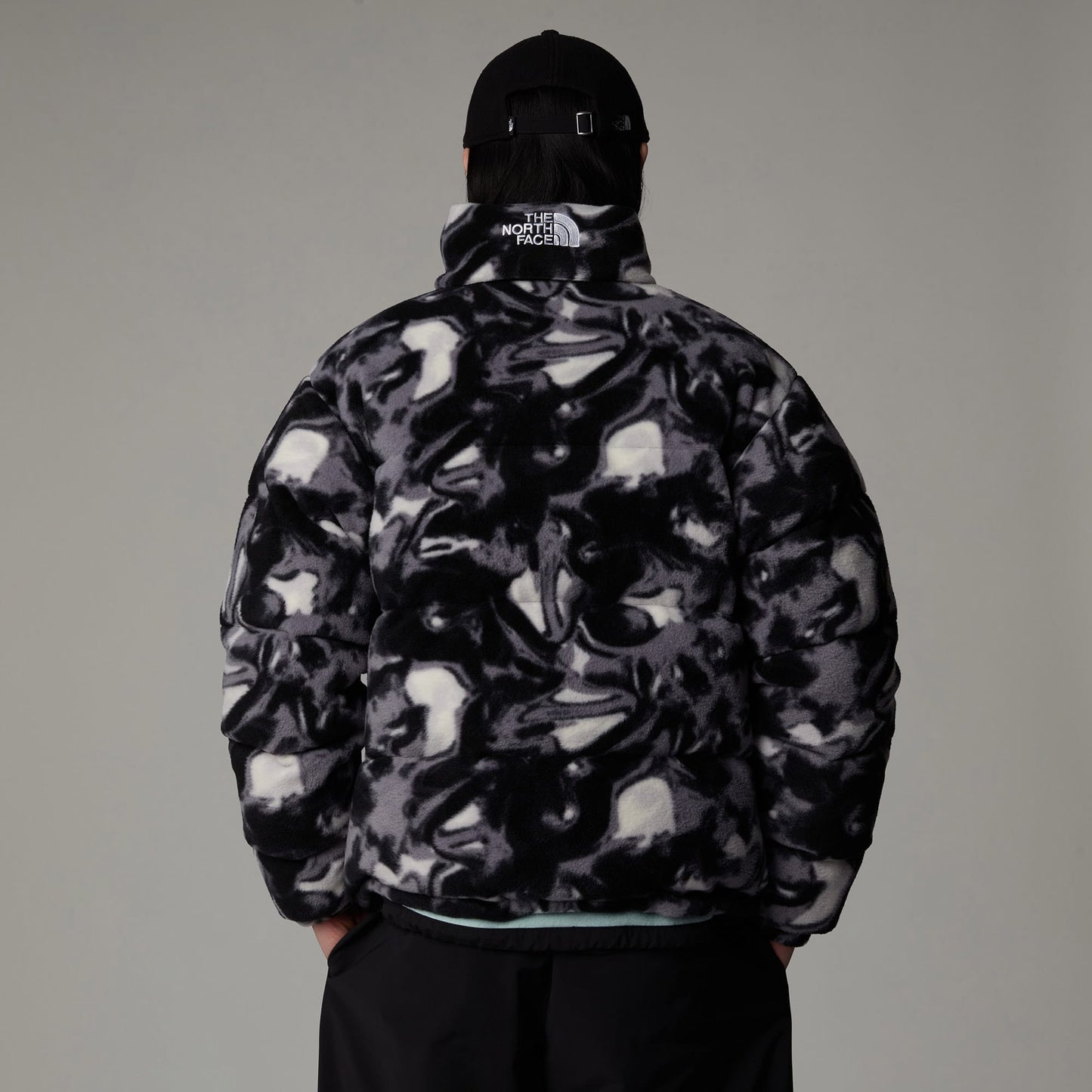 The North Face Polar Nuptse Erkek Desenli Siyah Mont