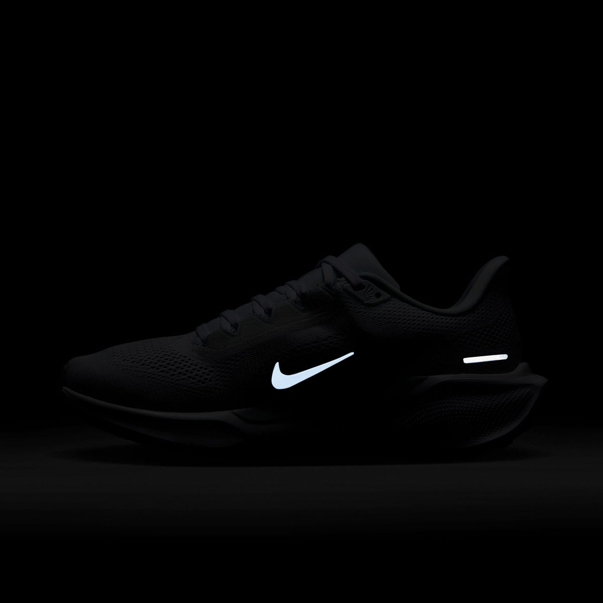 Nike Pegasus 41 Kadın Beyaz Koşu Ayakkabısı